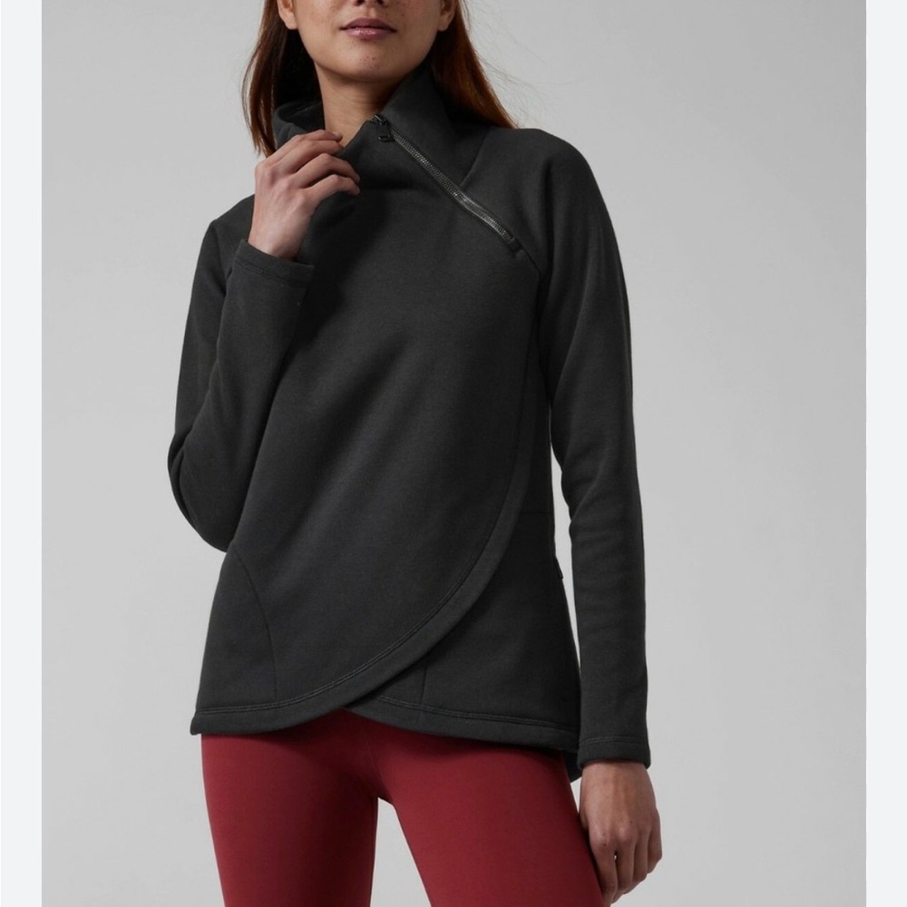 Athleta Cozy Karma Asym Pullover size xs